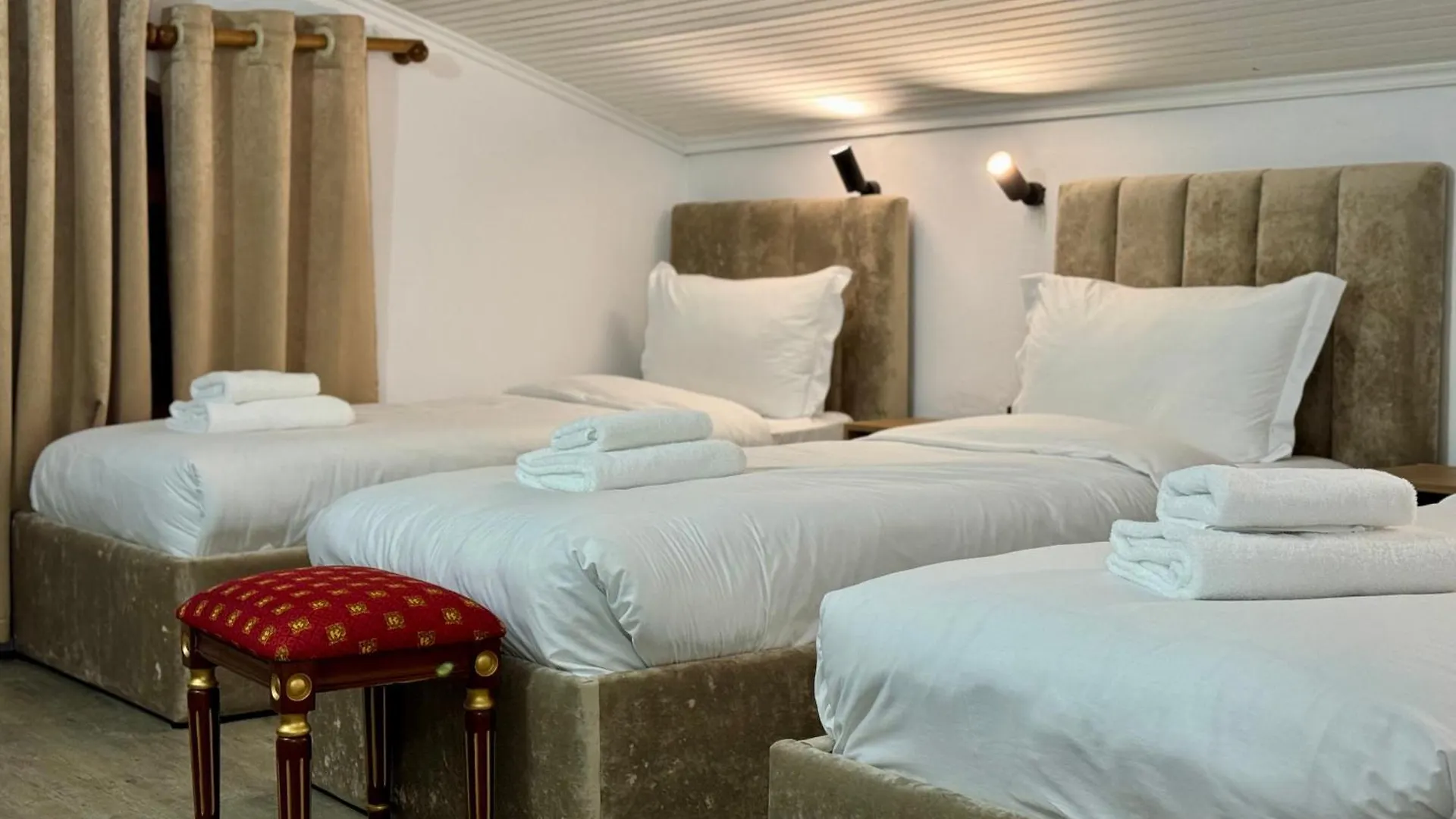 ***  Vila Alizee Hotel تيرانا ألبانيا