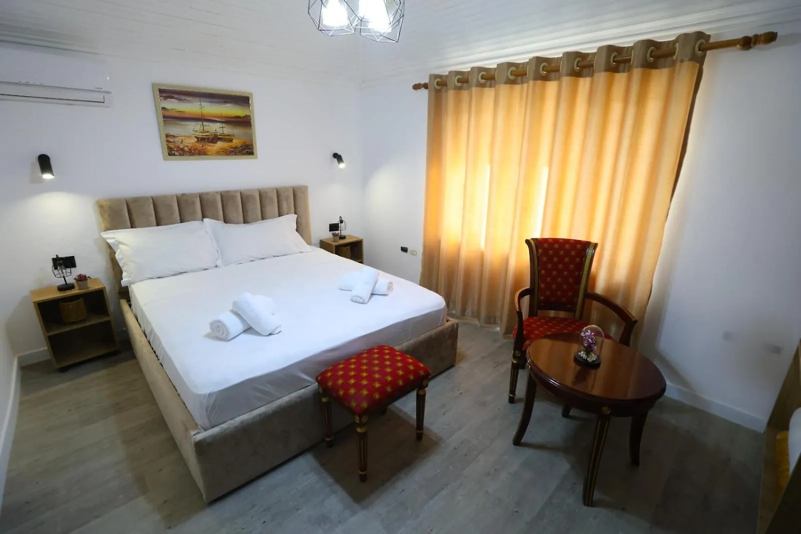 Vila Alizee Hotel Тирана
